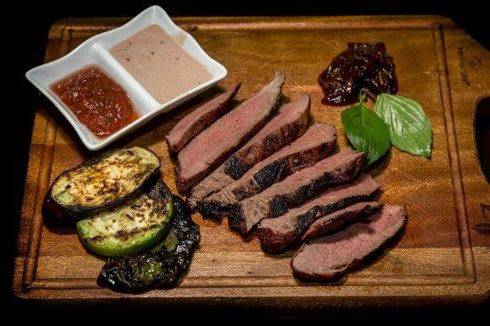 Full House Sport Bar